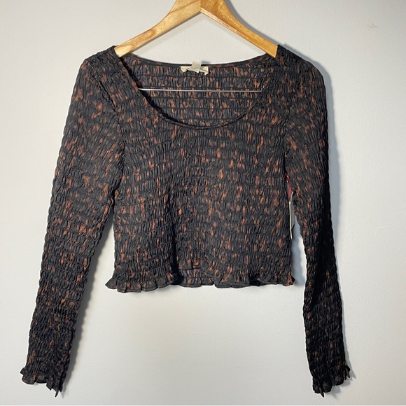 Open Edit Tops - Open Edit Brown Black Long Sleeve‎ Ruched Crop Top women’s size Medium